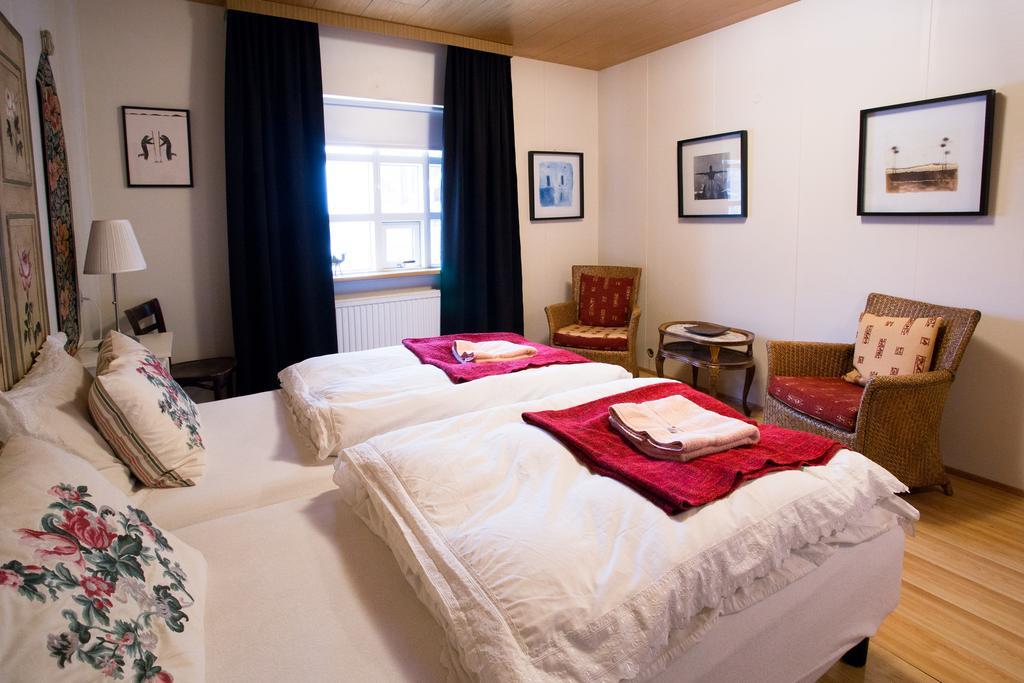 Guesthouse Fludir Habitación foto